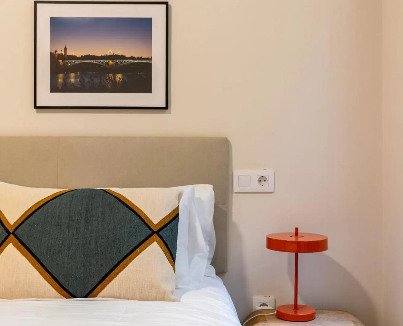 Aparthotel O&L Casa Barrabas Siviglia Spagna