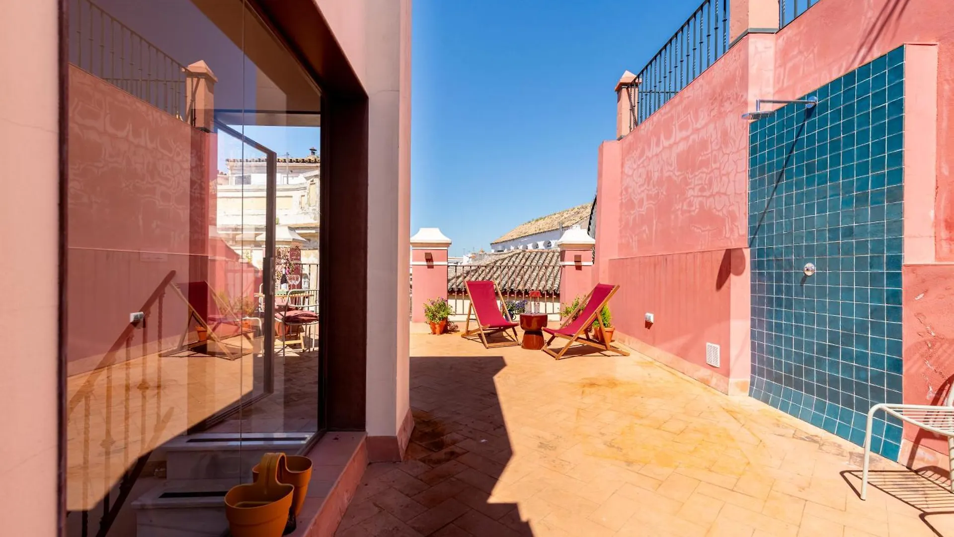 O&L Casa Barrabas Aparthotel Seville