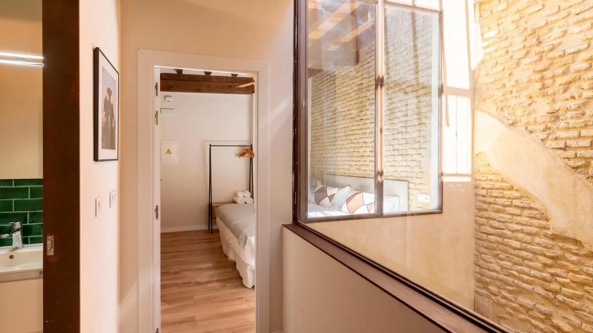 O&L Casa Barrabas Aparthotel Seville