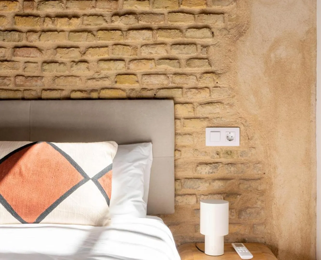 O&L Casa Barrabas Aparthotel Seville 0*,