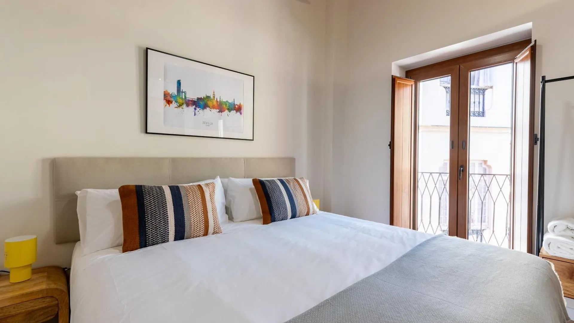 O&L Casa Barrabas Aparthotel Seville