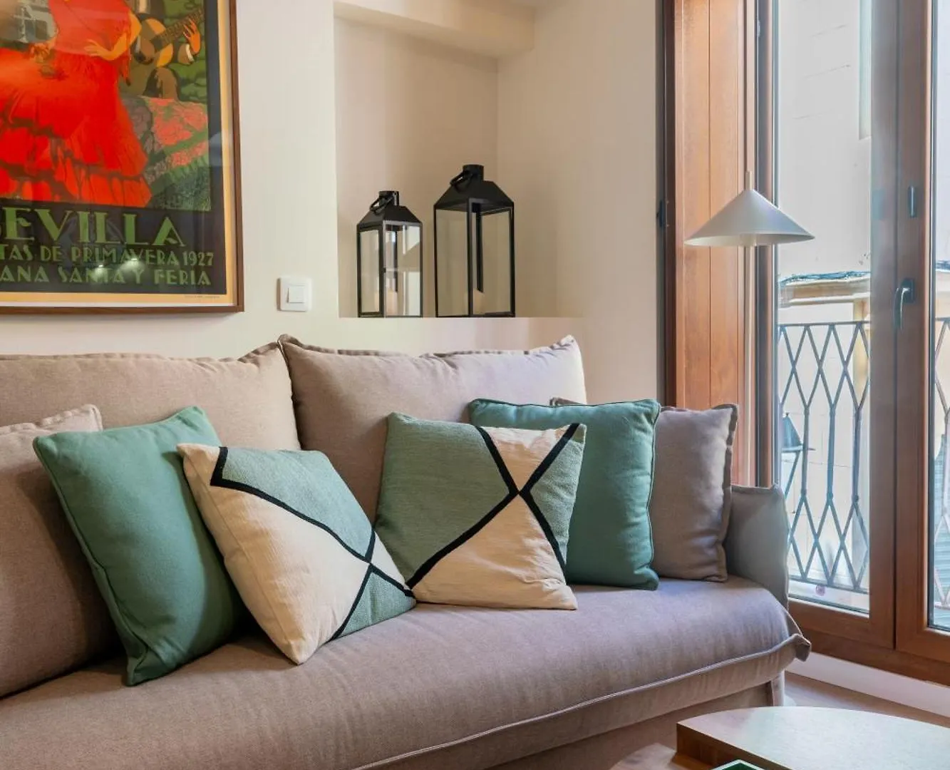 O&L Casa Barrabas Aparthotel Seville