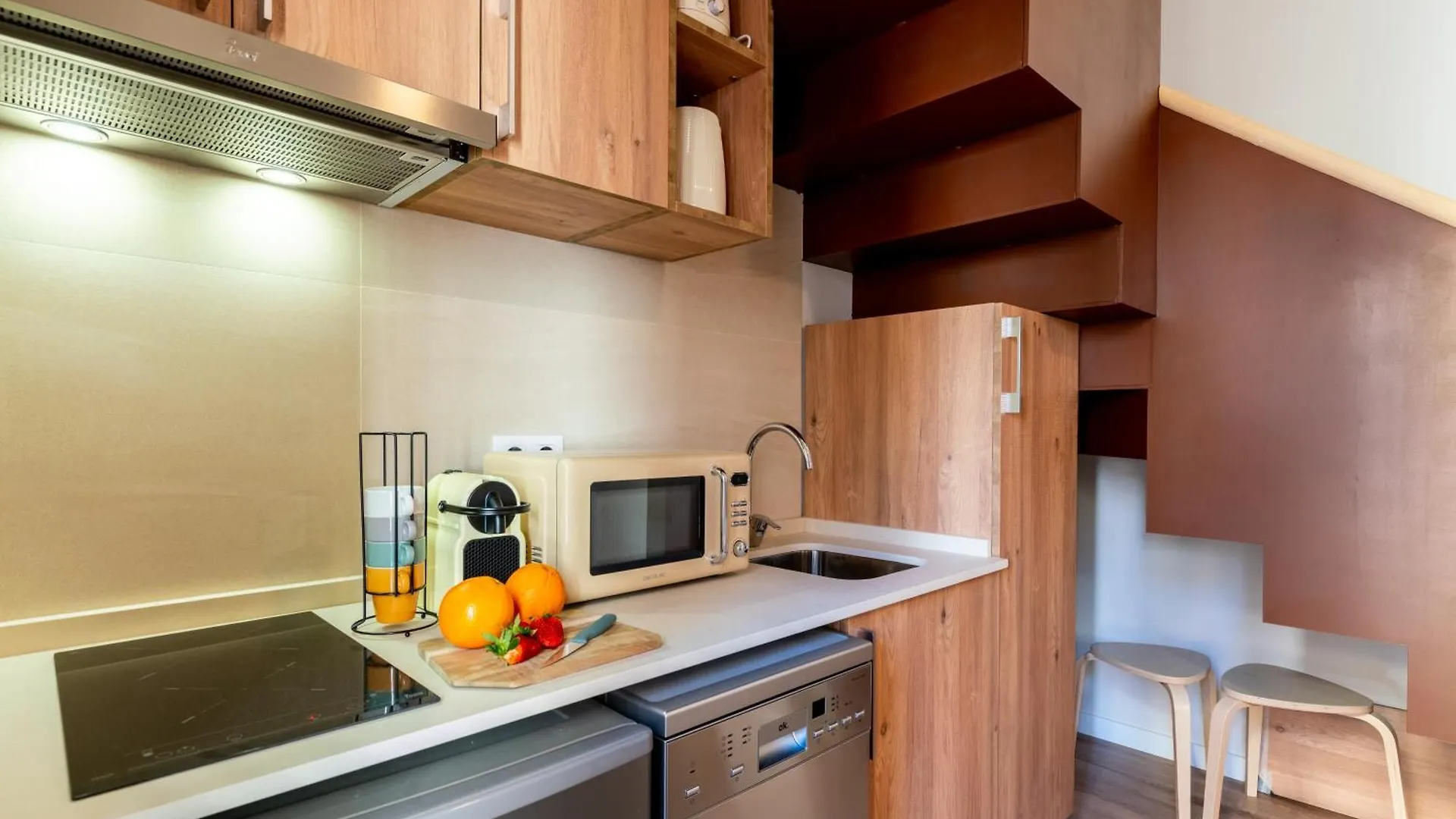 O&L Casa Barrabas Aparthotel Seville